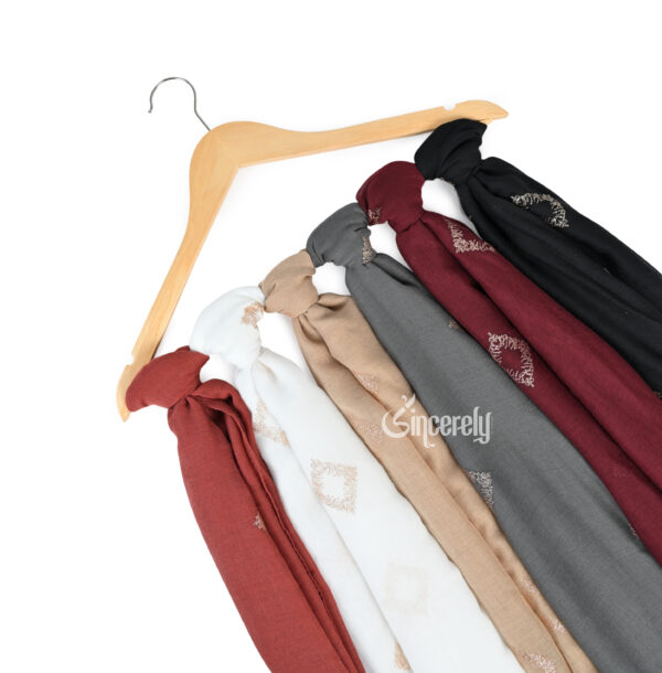 Chic Golden Squares Cotton Scarves - Image 2